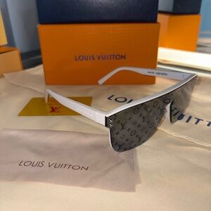 Louis Vuitton Monogram Glasses